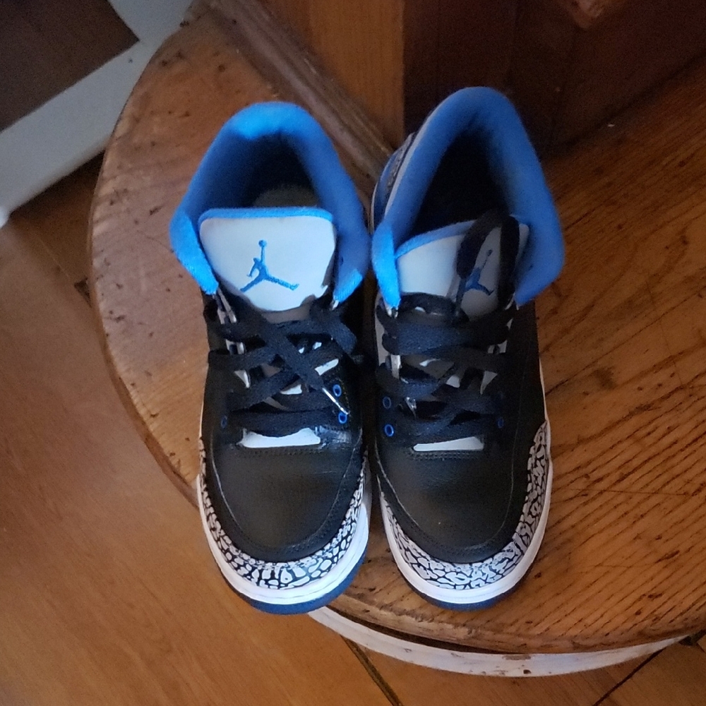 Jordan Kids Black and Blue Sneakers